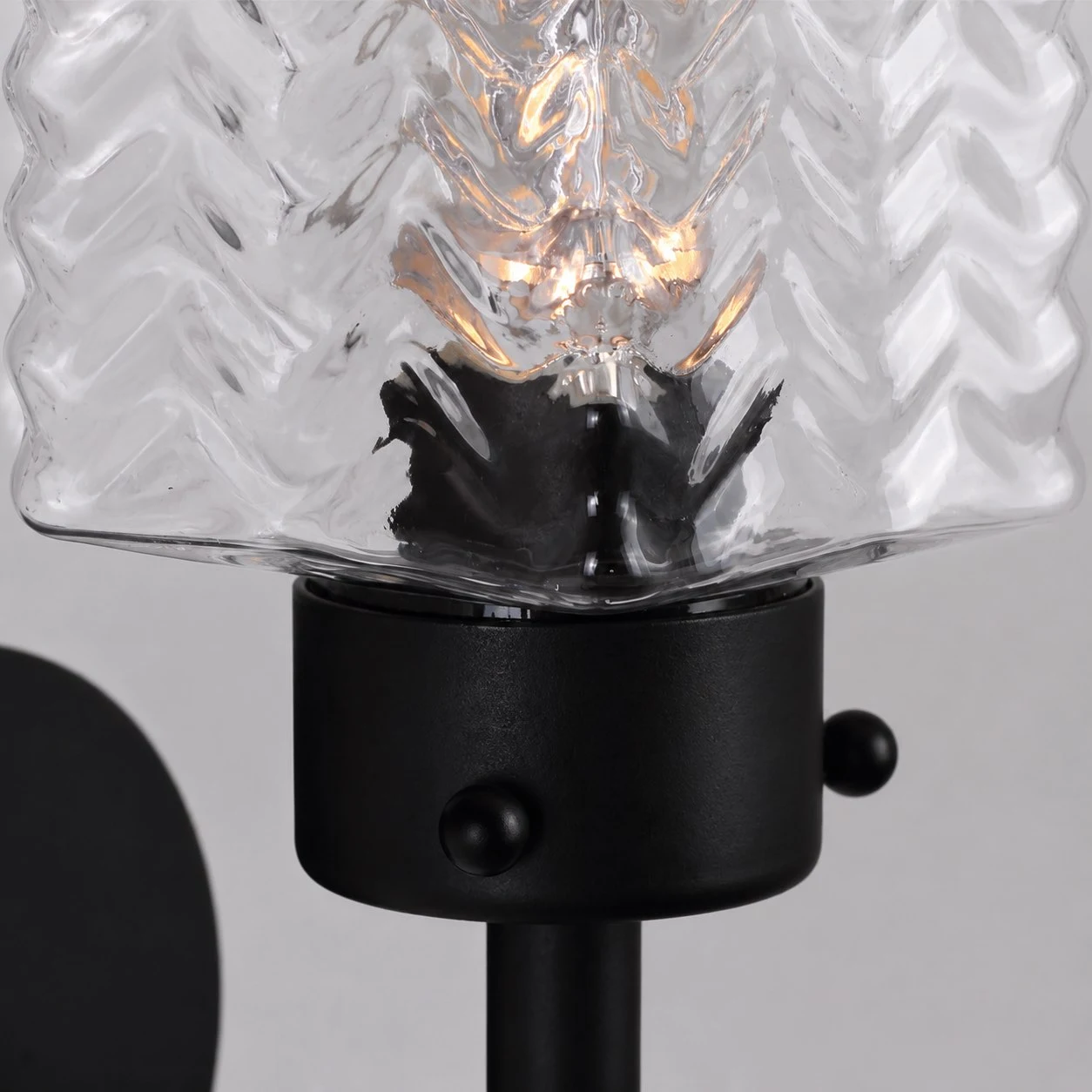 Open E27 bulb area